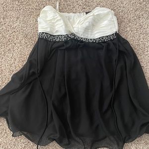 Torrid plus size white and black dress